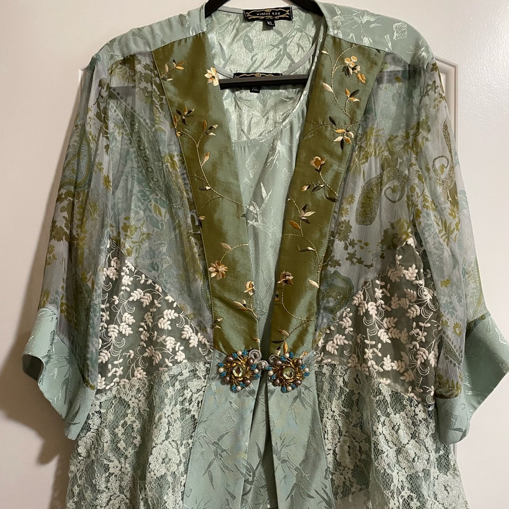Women’s Two piece blouse set